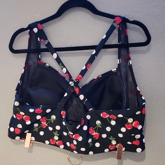 Torrid Retro Chic Black Swim Top - Picture 4 of 4